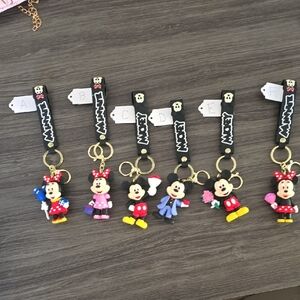 Disney Mickey and Minnie Mouse Keychains Length 9 NIB